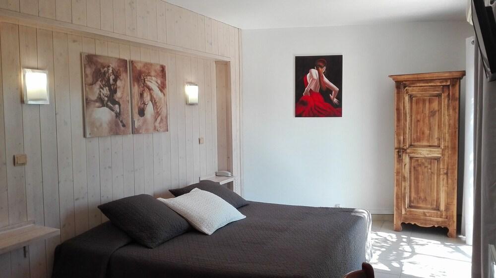 L'Auberge Camarguaise Сен Мари де ла Мер Екстериор снимка